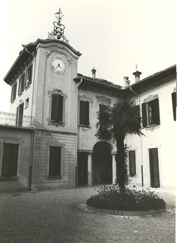 Galbiate - villa Bertarelli - cortile