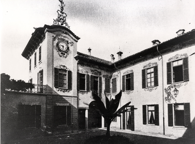Galbiate - Villa Bertarelli - cortile