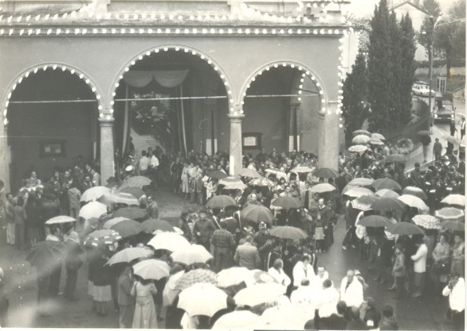 Festa di Galbiate - processione della 3° domenica di ottobre - statua della Madonna del Giglio