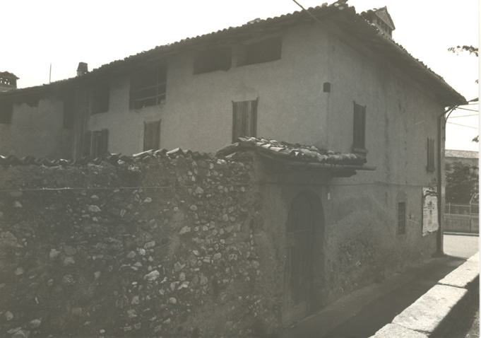 Galbiate - via Carribbio - corte Sironi - esterno