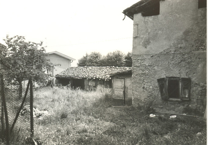 Galbiate - via Carribbio - corte Sironi