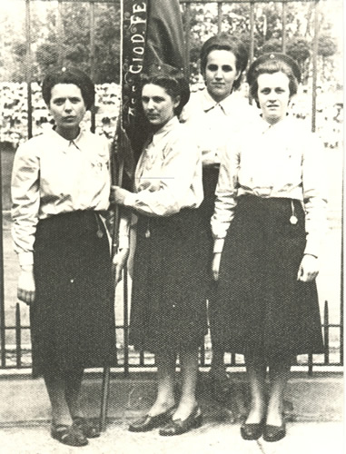 Ritratto di gruppo femminile - rappresentanti azione cattolica