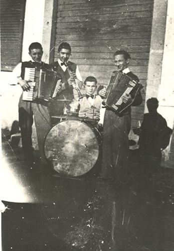 Ritratto di gruppo - complesso musicale di Galbiate