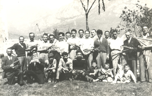 Ritratto di gruppo - Gruppo Folkloristico Firlinfeu