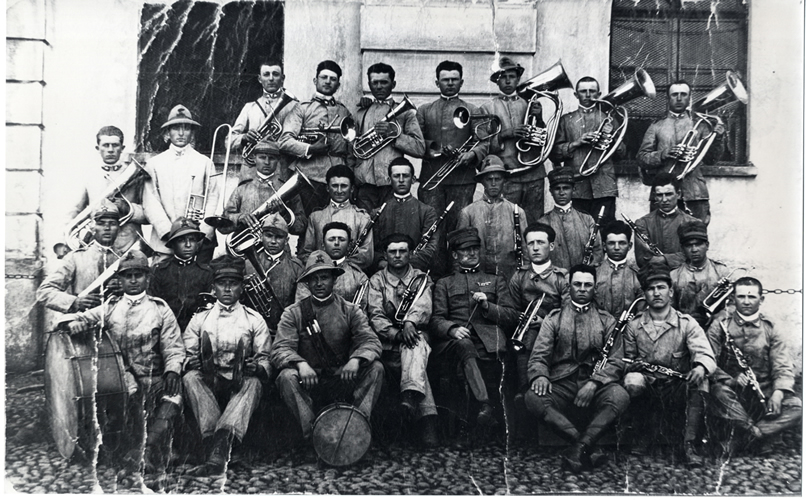Galbiate - ritratto di gruppo - banda militare